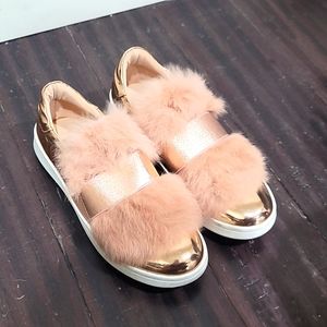 Chase + Chloe slip on fashion Sneakers shoes Size 9